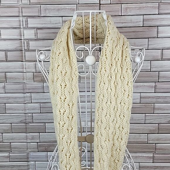 Unbranded infinity scarf One Size - Picture 2 of 5